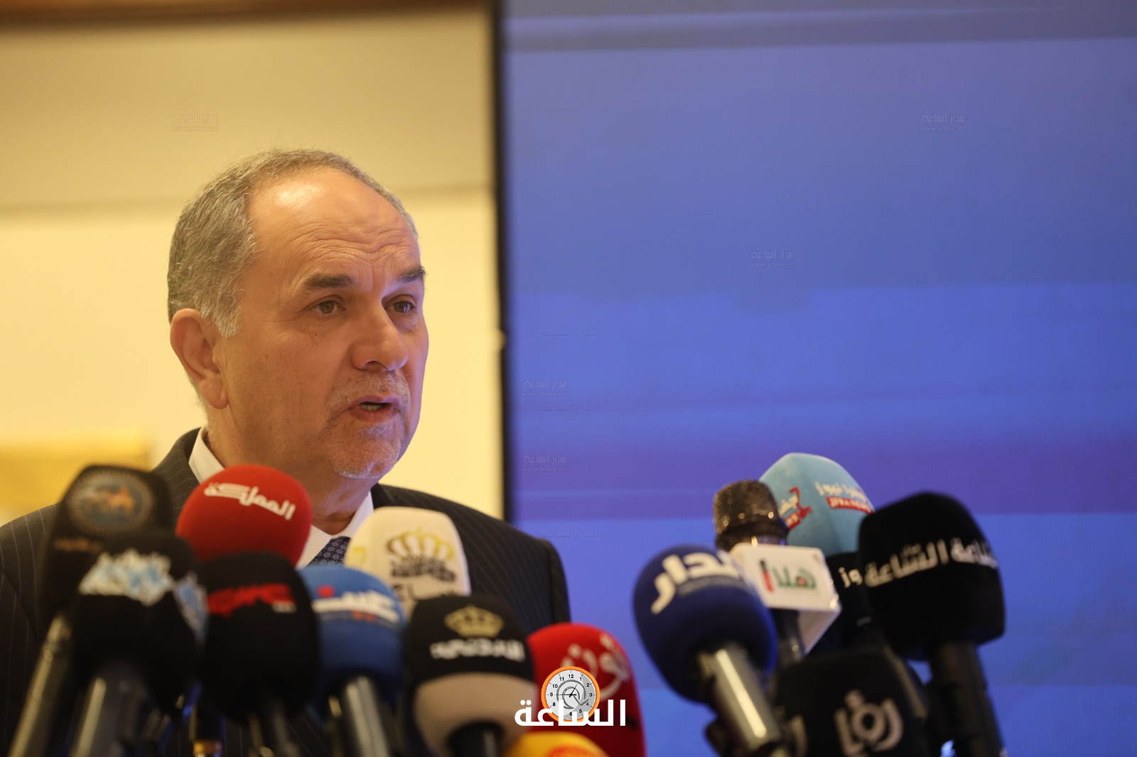 Madar Al-Saa Images 0.34323763777324723