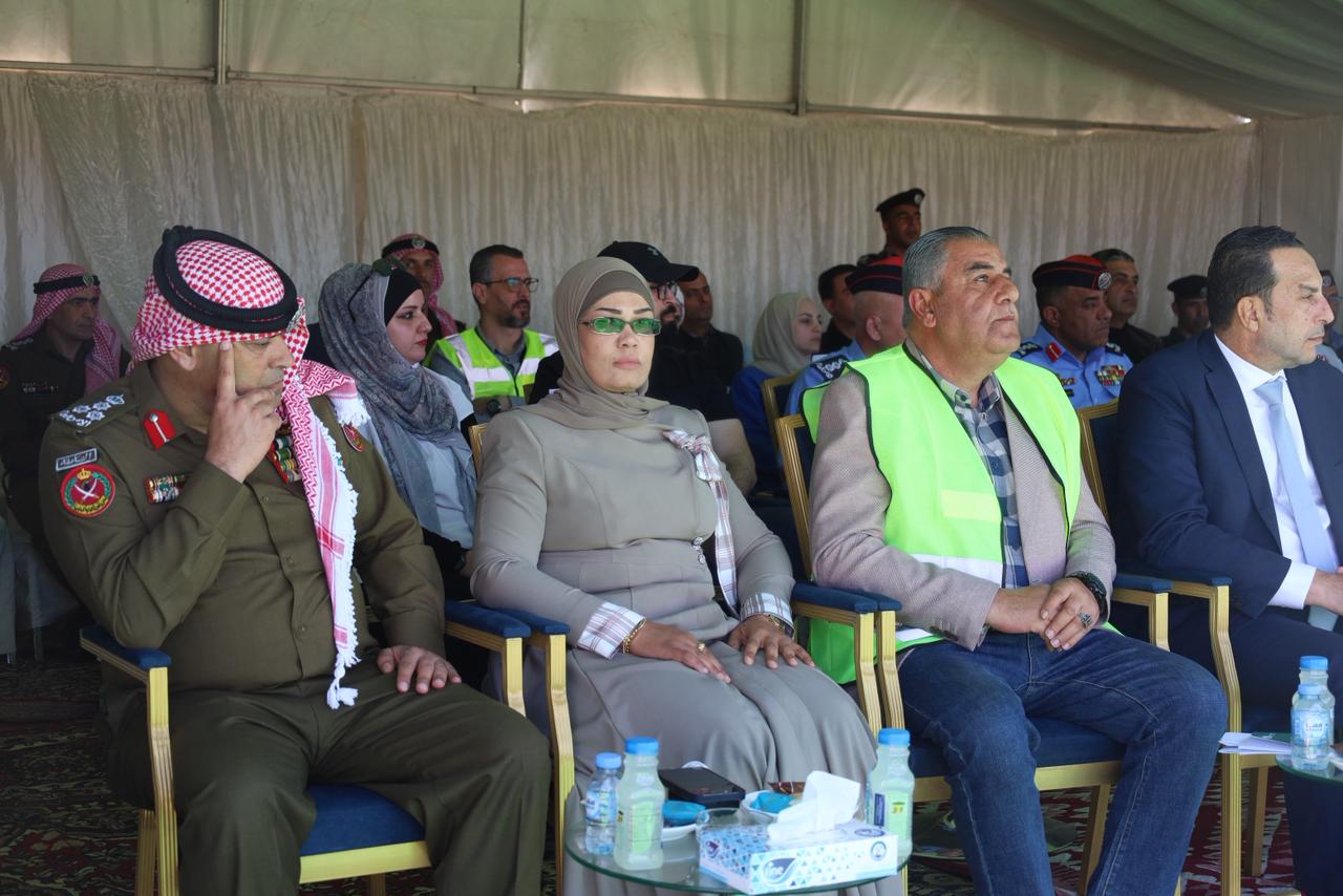 Madar Al-Saa Images 0.13716542308514734