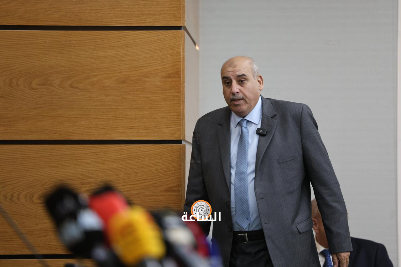 Madar Al-Saa Images 0.8247249391567989