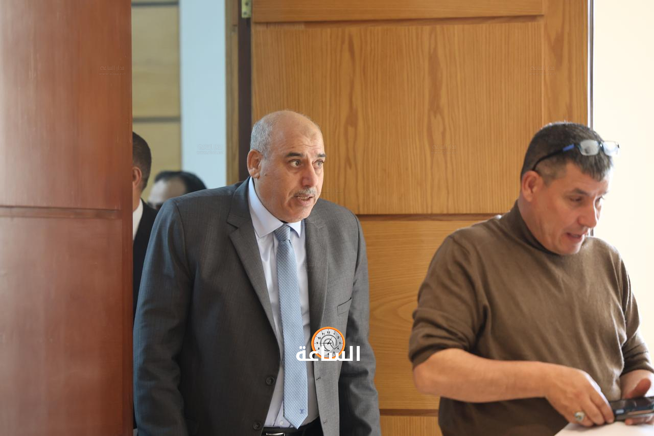 Madar Al-Saa Images 0.4289138476250366