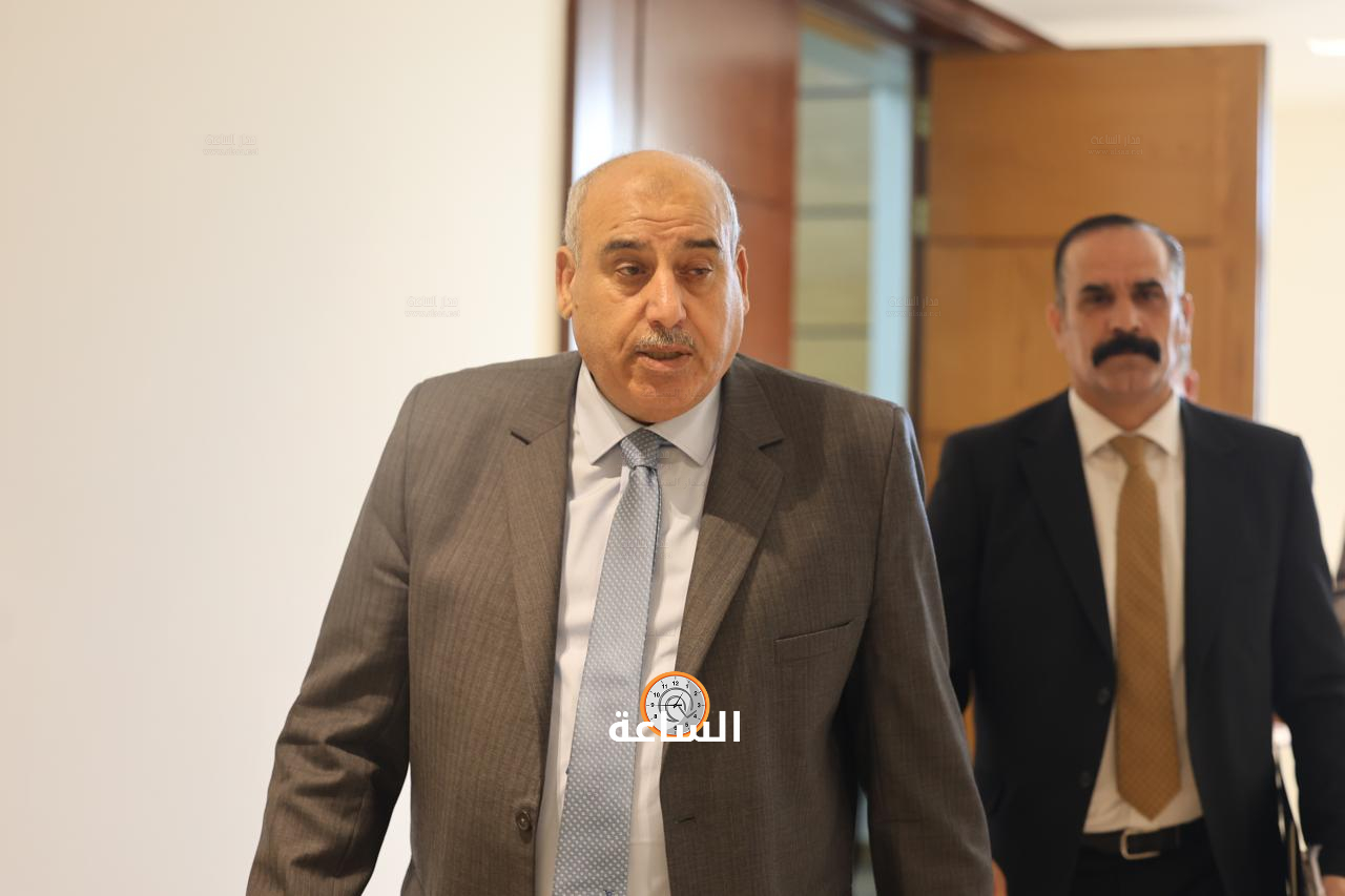 Madar Al-Saa Images 0.9355326924586231