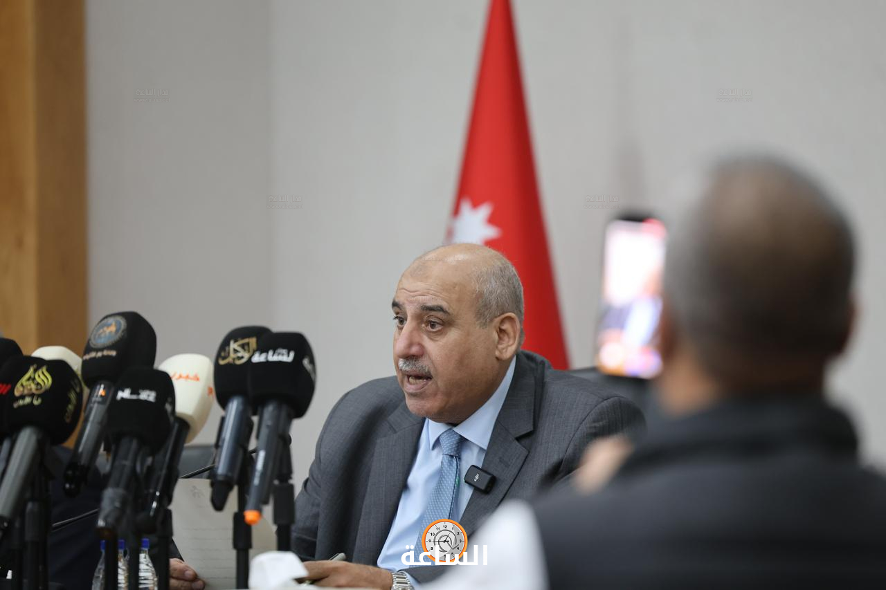 Madar Al-Saa Images 0.4426787709912773