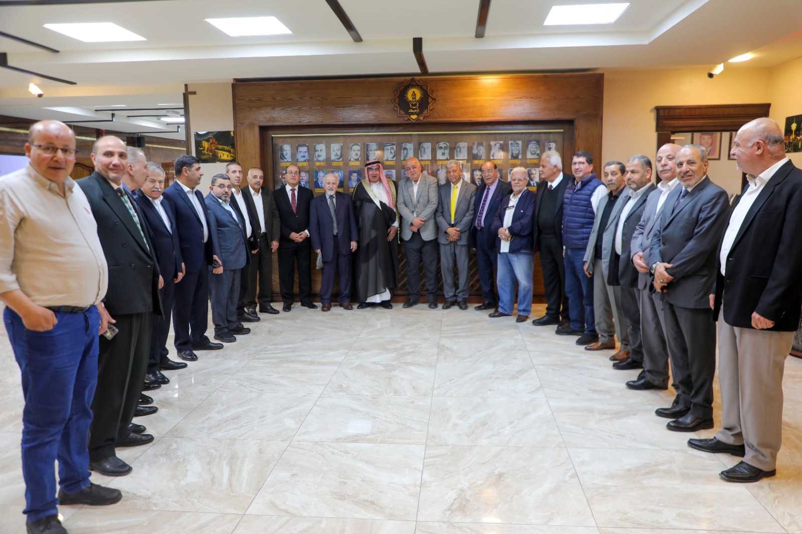 Madar Al-Saa Images 0.843929295649534