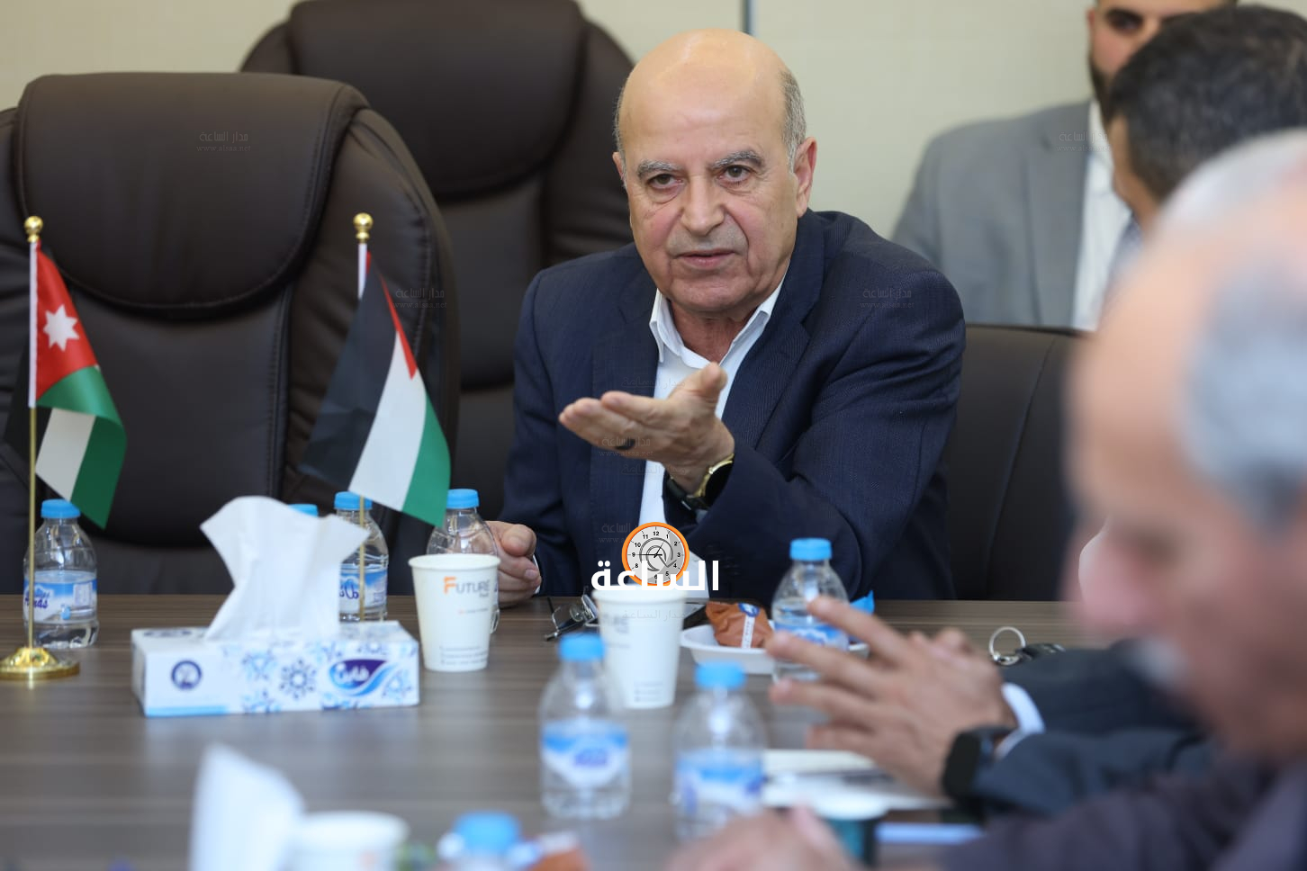 Madar Al-Saa Images 0.5481362088967511