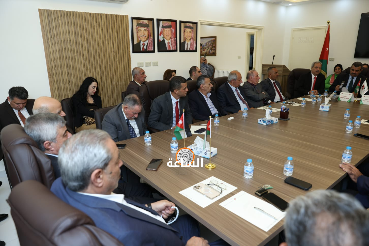 Madar Al-Saa Images 0.7227592453637329