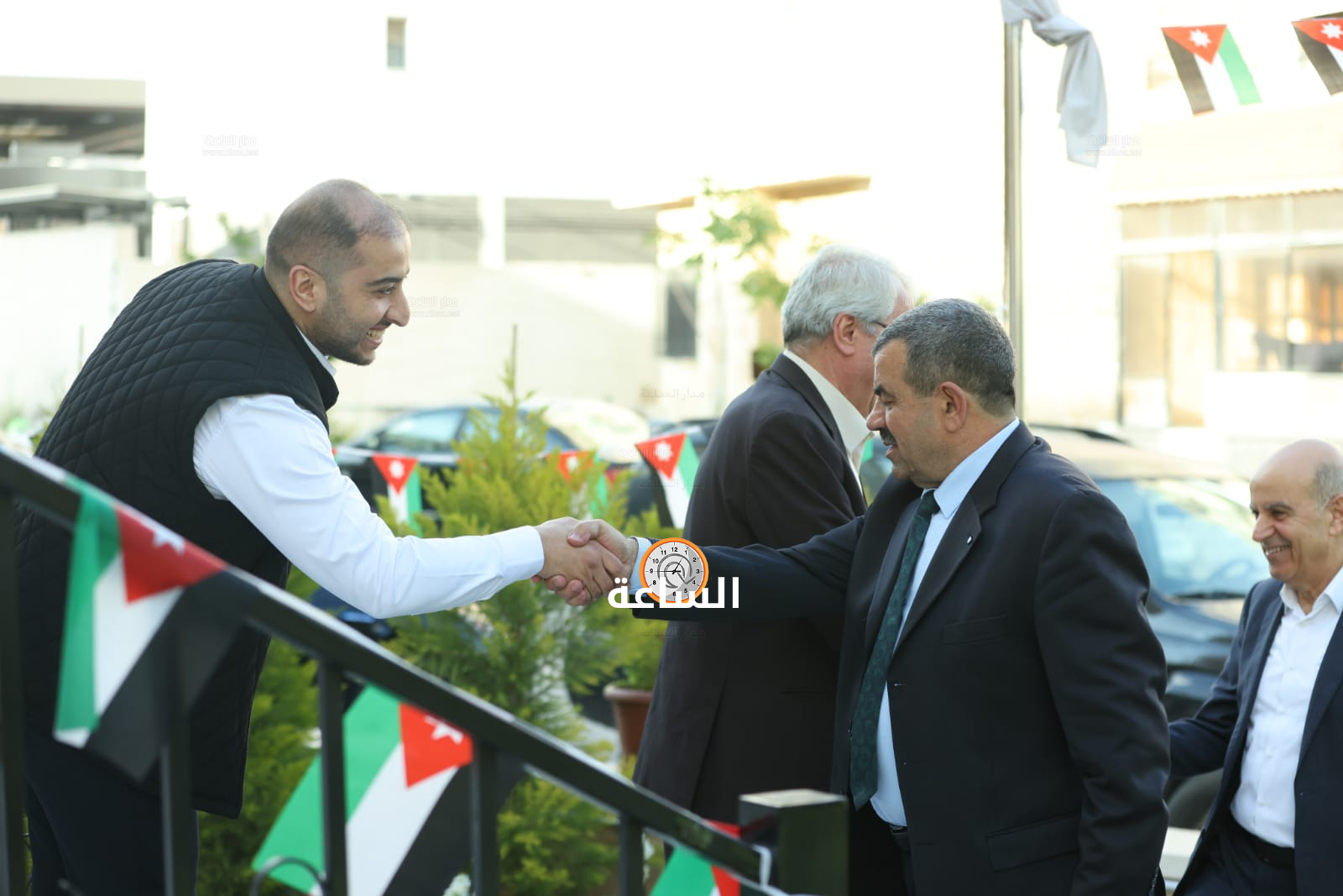 Madar Al-Saa Images 0.3453531317466283