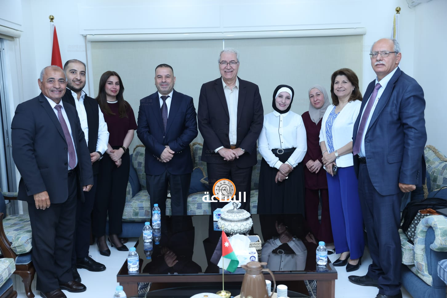 Madar Al-Saa Images 0.8941042038105002