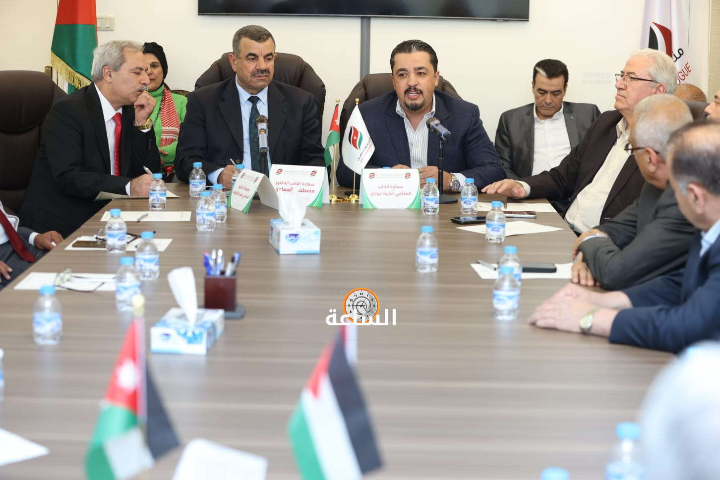 Madar Al-Saa Images 0.24180159241267818