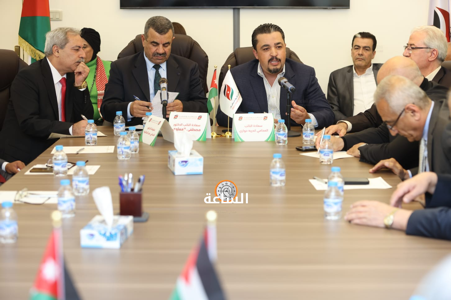 Madar Al-Saa Images 0.6426294647037685