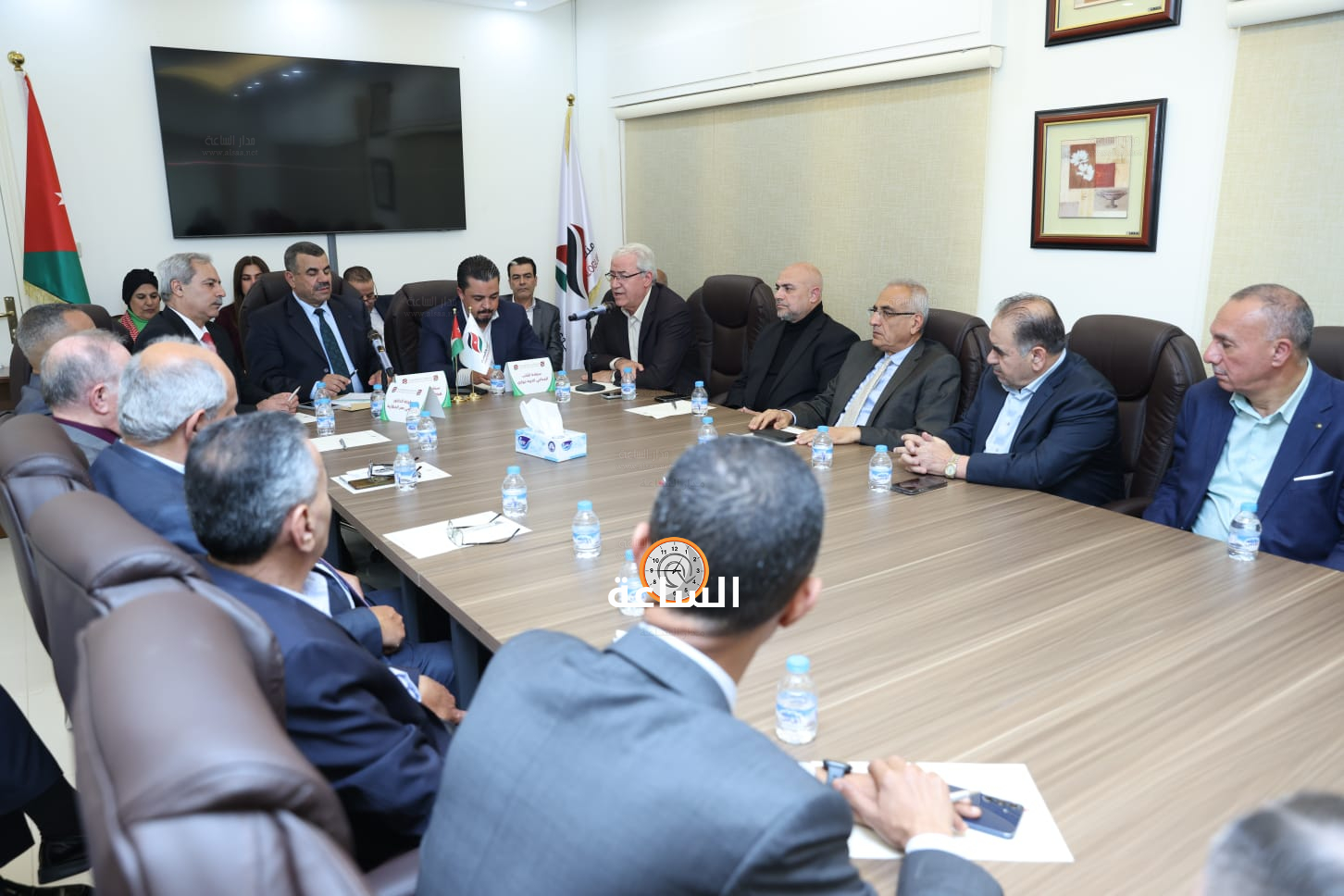 Madar Al-Saa Images 0.18841206967355395