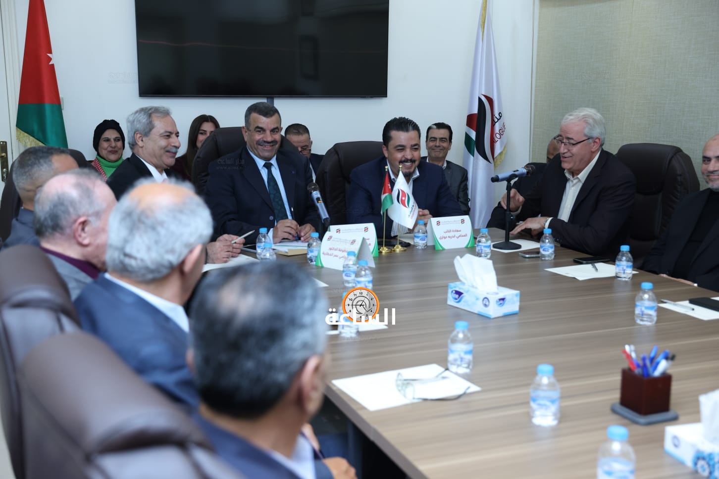 Madar Al-Saa Images 0.036054599212979044