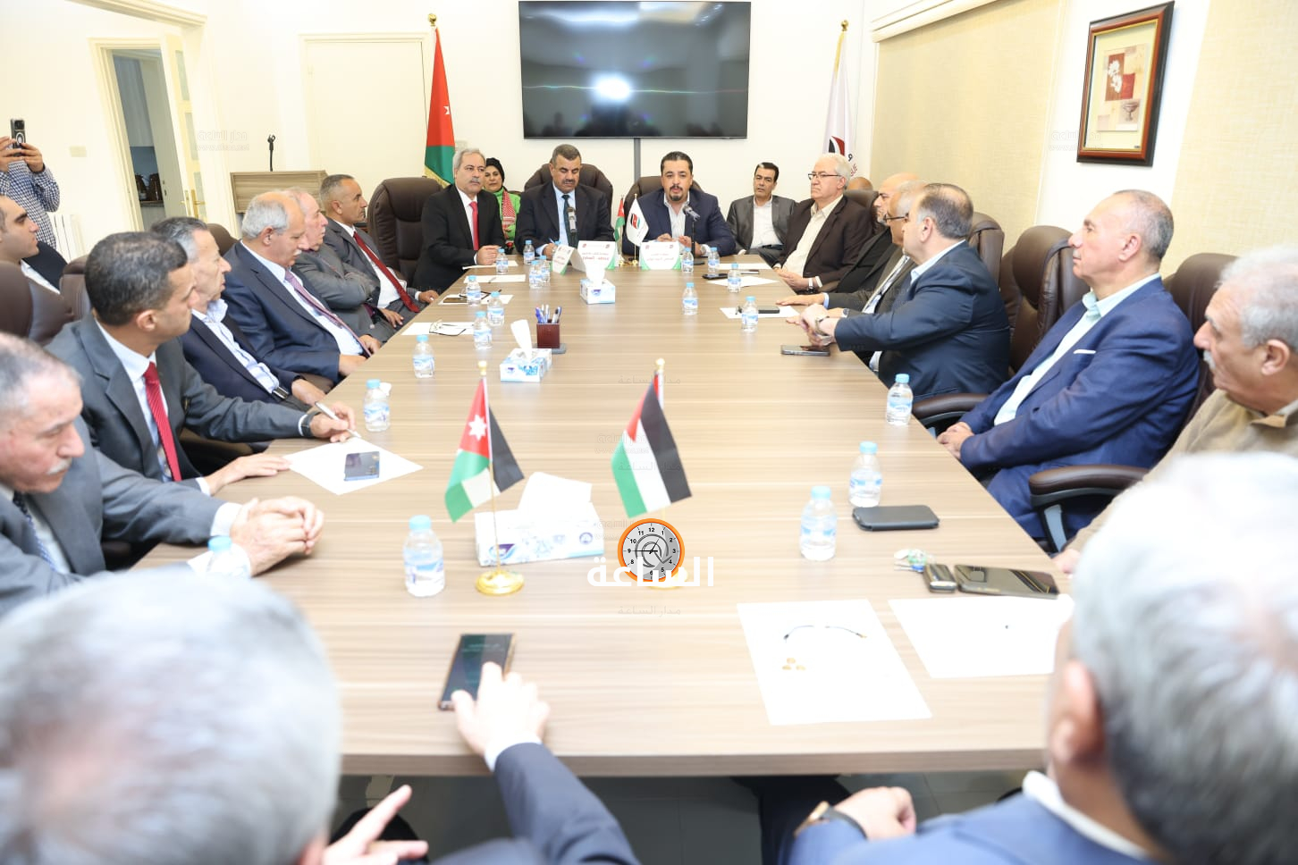 Madar Al-Saa Images 0.38629319552606634