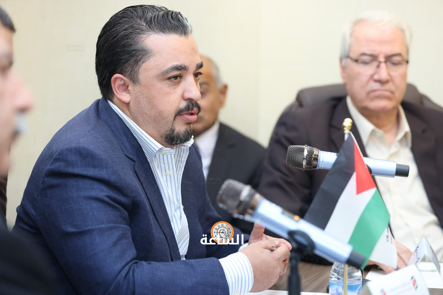 Madar Al-Saa Images 0.8172866310319092