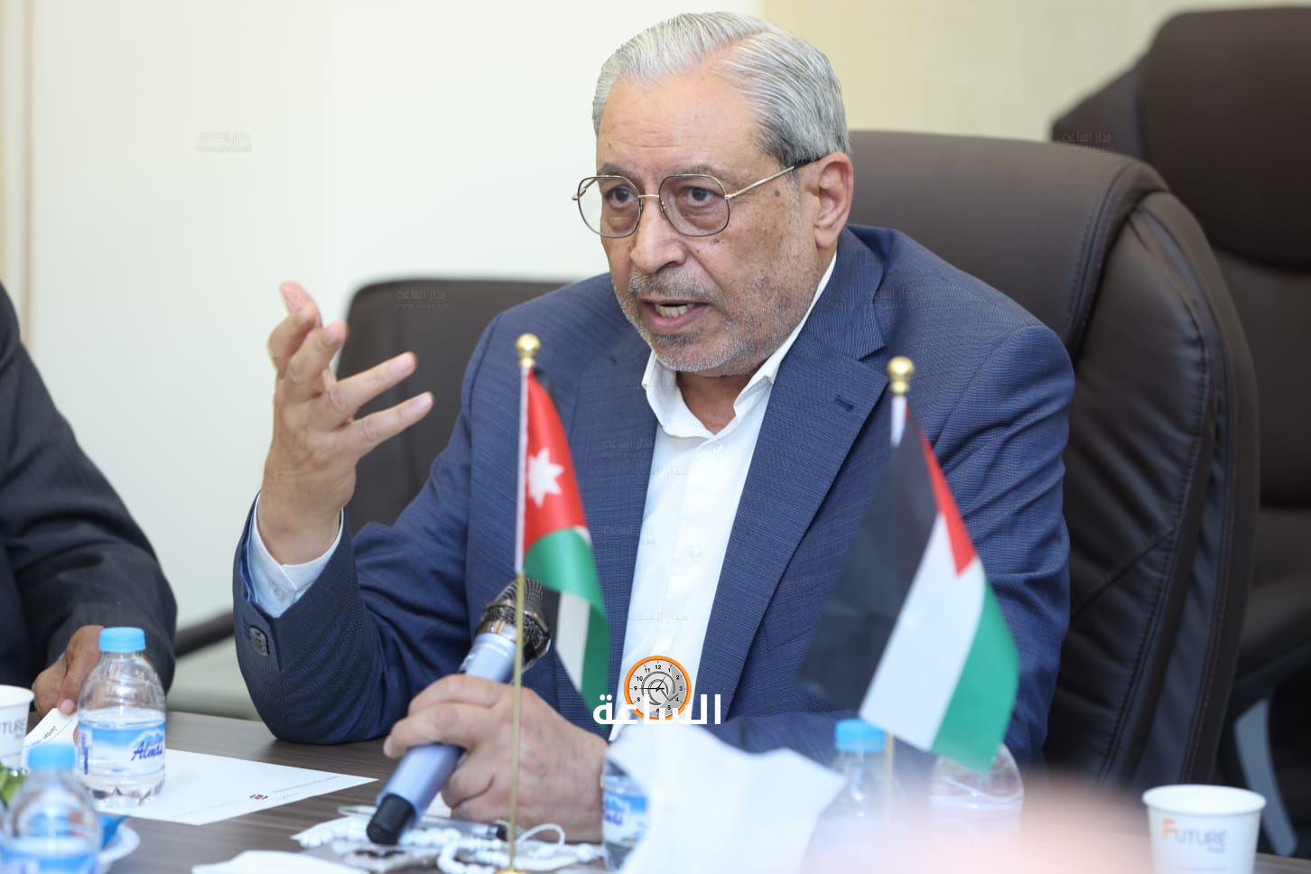 Madar Al-Saa Images 0.5565697761996815