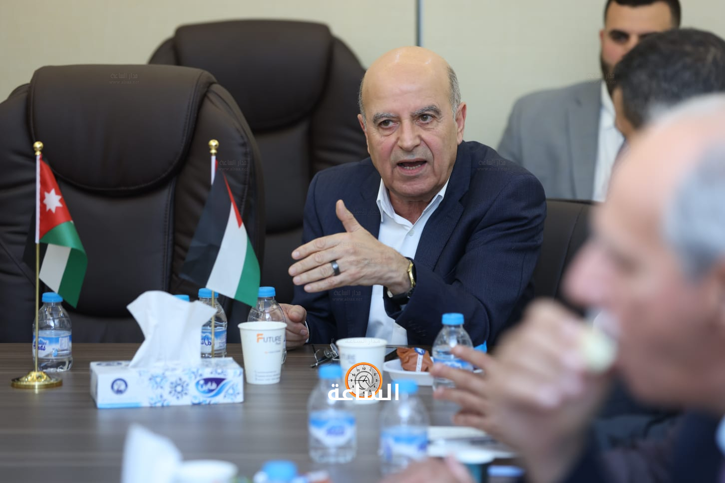 Madar Al-Saa Images 0.8996765954807324