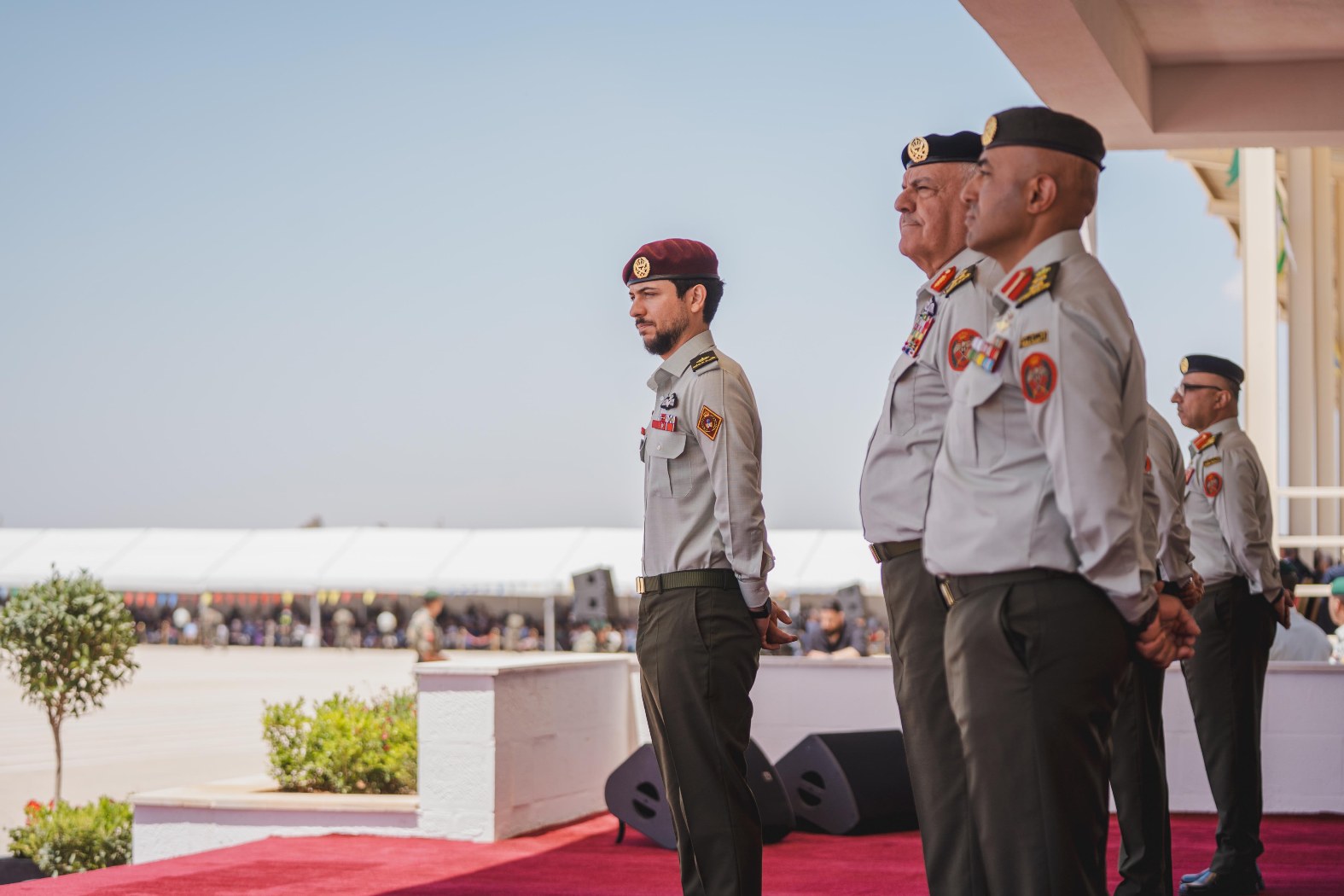 Madar Al-Saa Images 0.35837695987466733