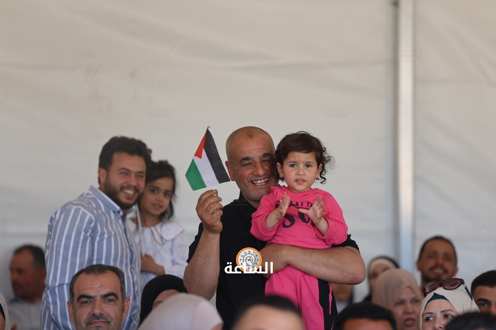 Madar Al-Saa Images 0.08139784309887277