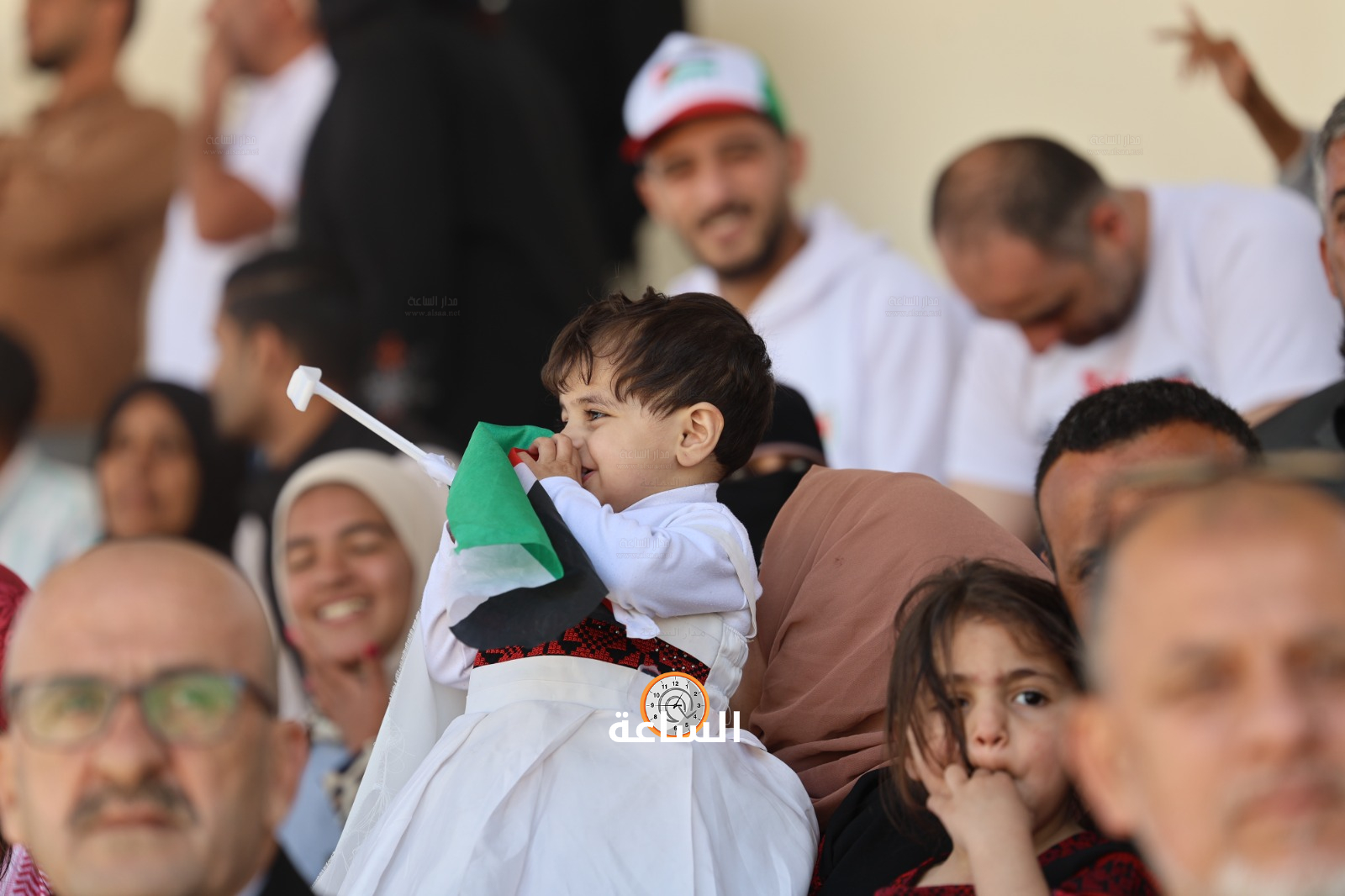 Madar Al-Saa Images 0.07654231695124958