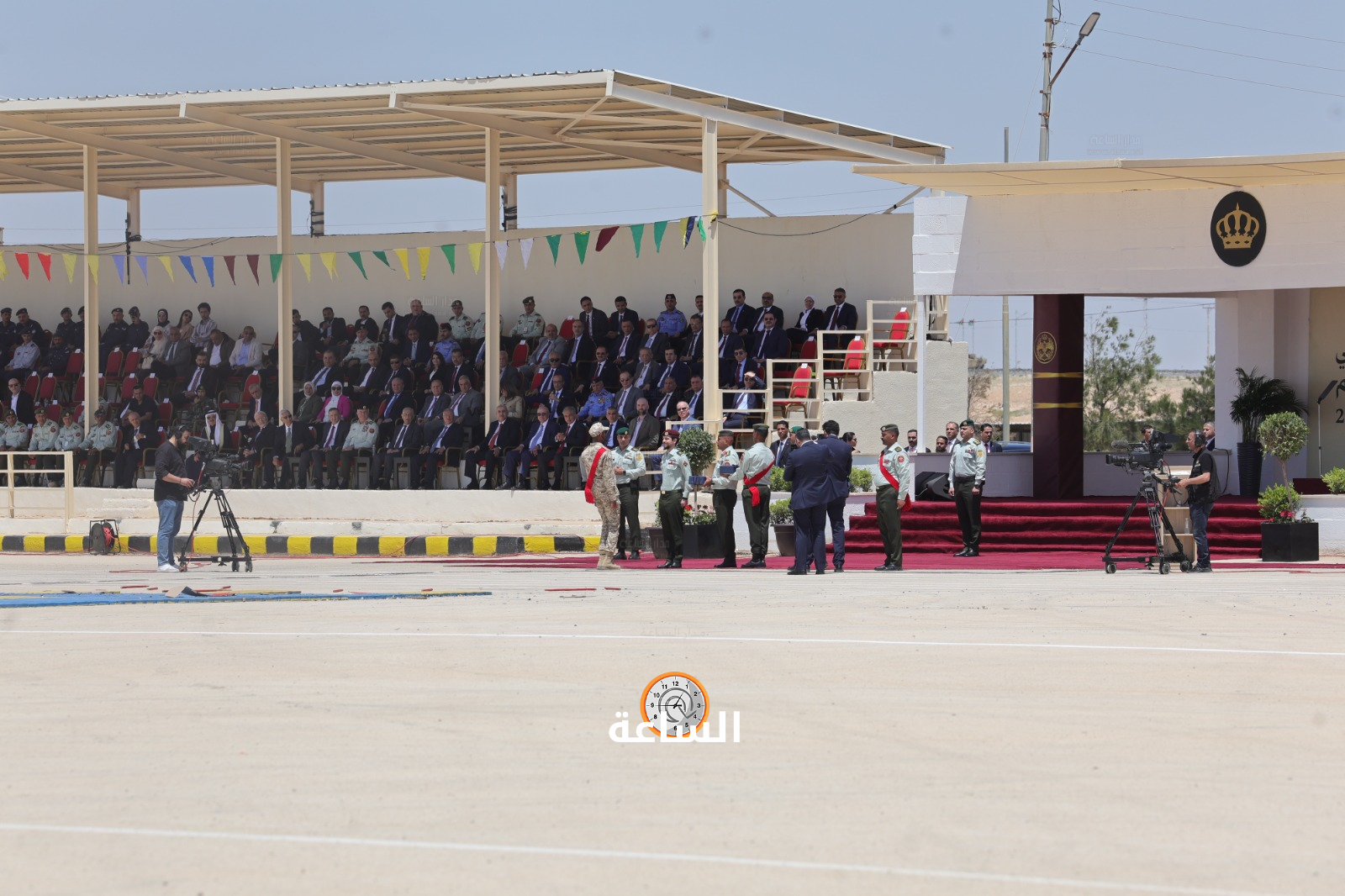 Madar Al-Saa Images 0.9162056155554339