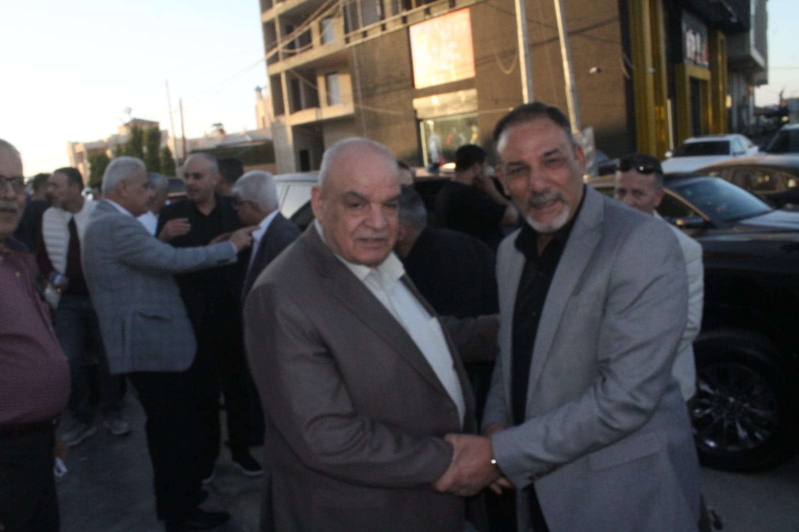 Madar Al-Saa Images 0.6927839172283096