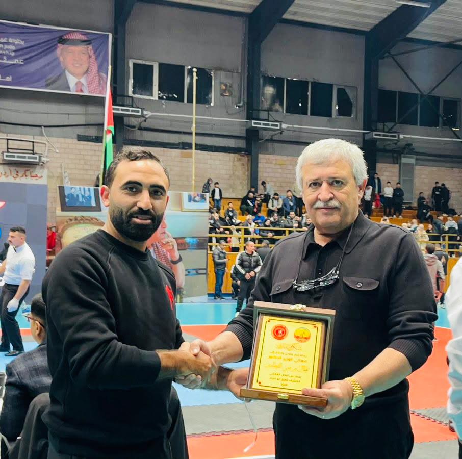 Madar Al-Saa Images 0.9836373636736326