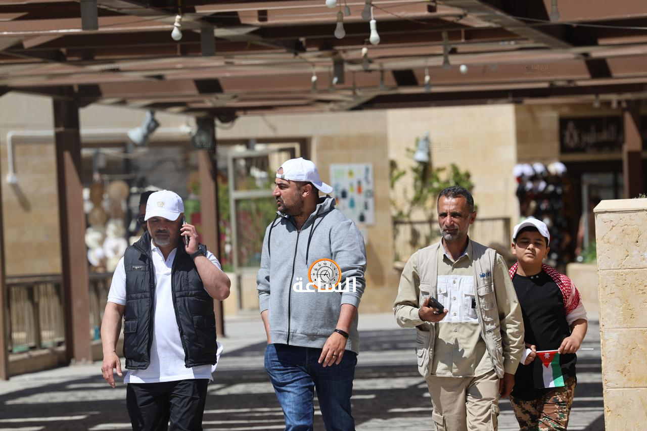 Madar Al-Saa Images 0.9721408889708025