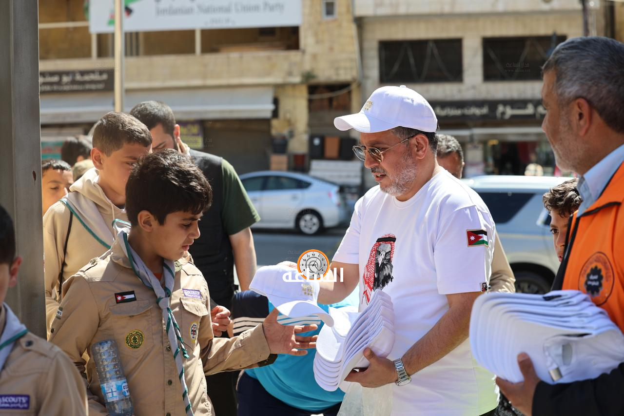 Madar Al-Saa Images 0.4347937386132611