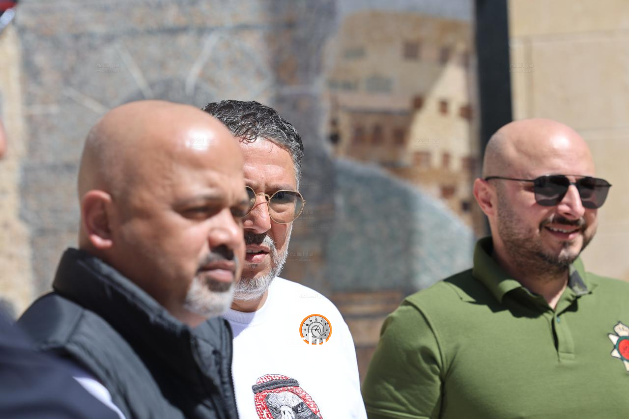 Madar Al-Saa Images 0.14156471907381918