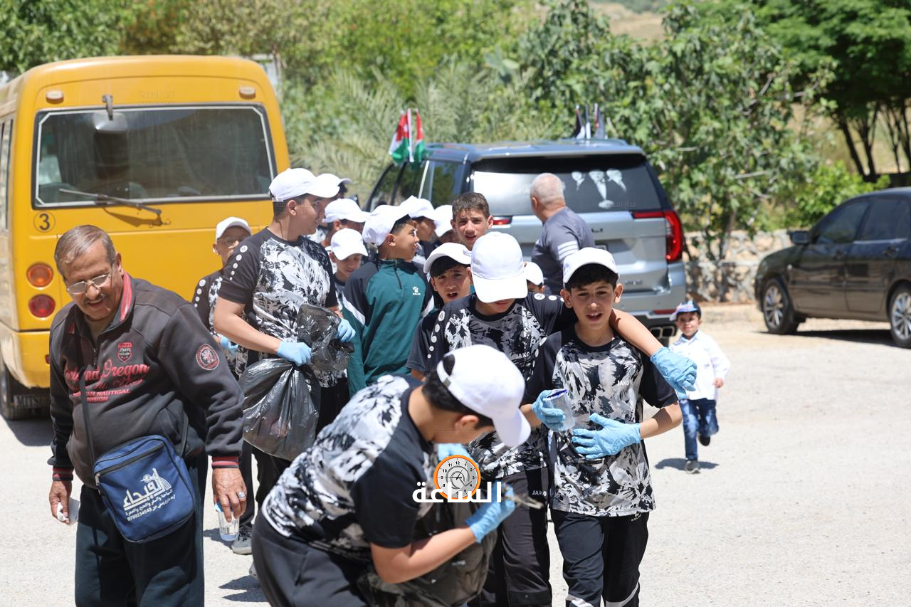 Madar Al-Saa Images 0.9944947596023401