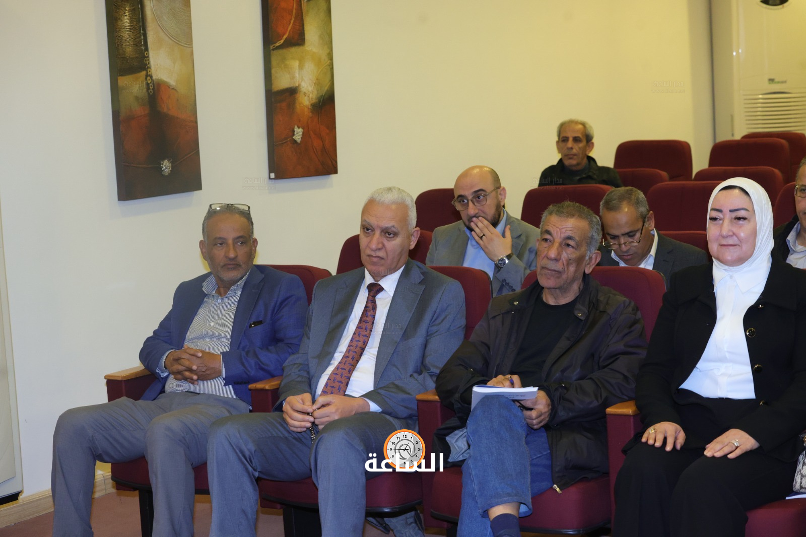 Madar Al-Saa Images 0.4768385375151206