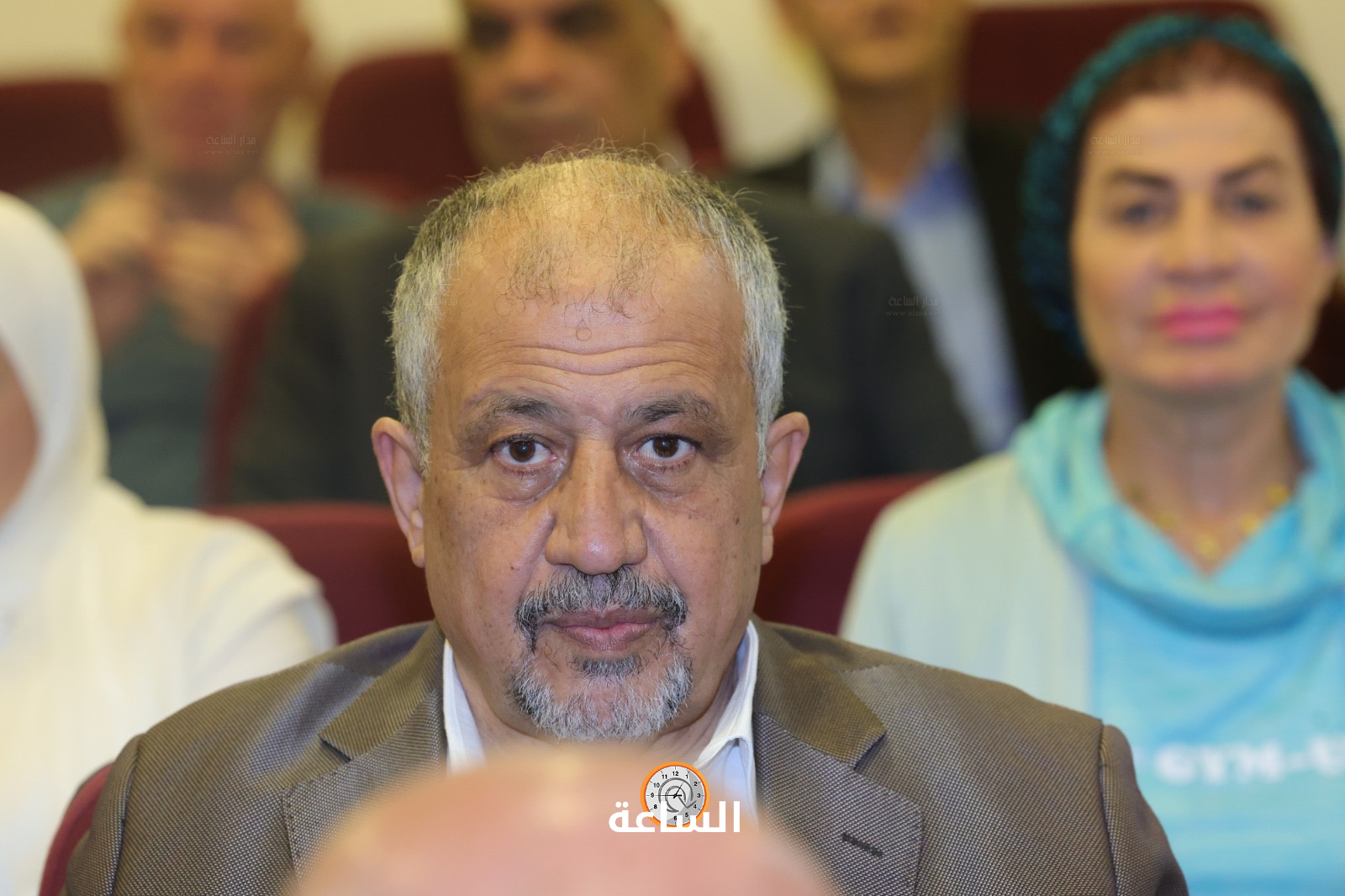 Madar Al-Saa Images 0.04977232307040136
