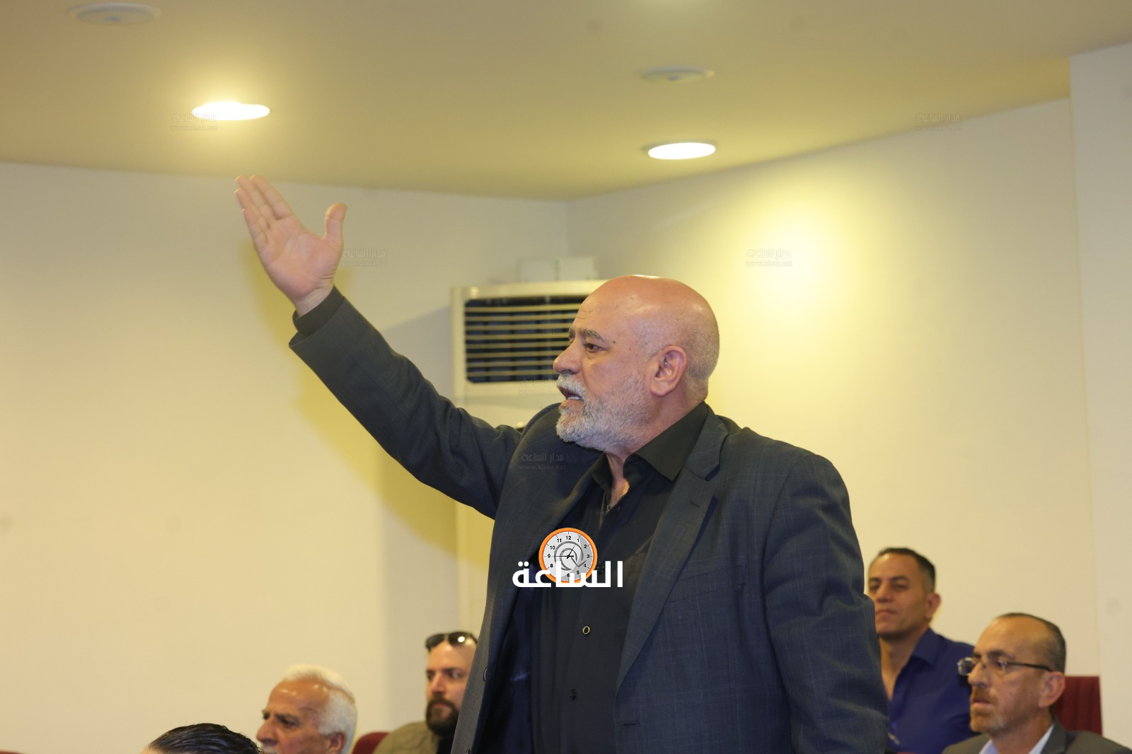 Madar Al-Saa Images 0.7768081840266732