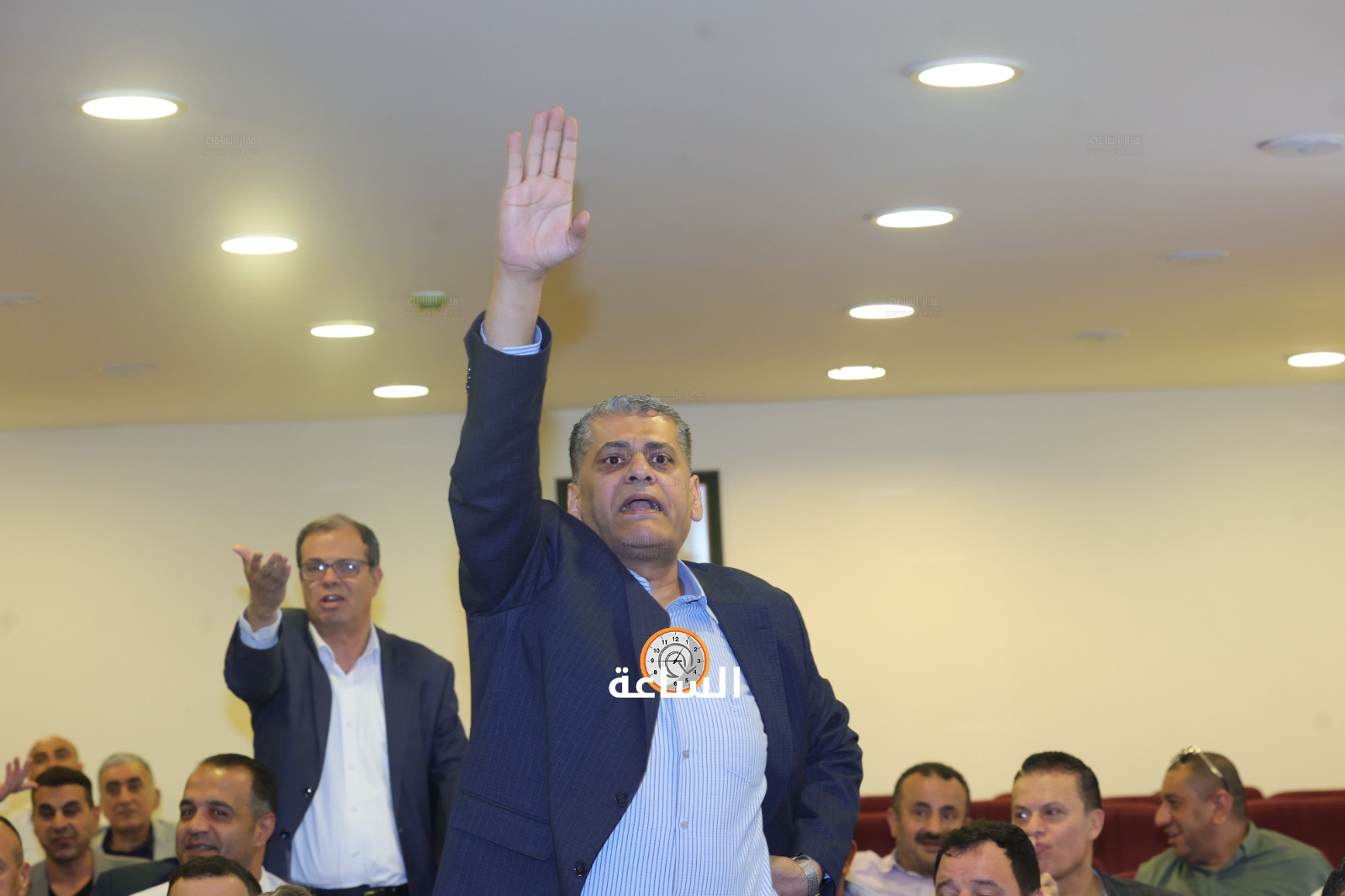 Madar Al-Saa Images 0.481944581727071