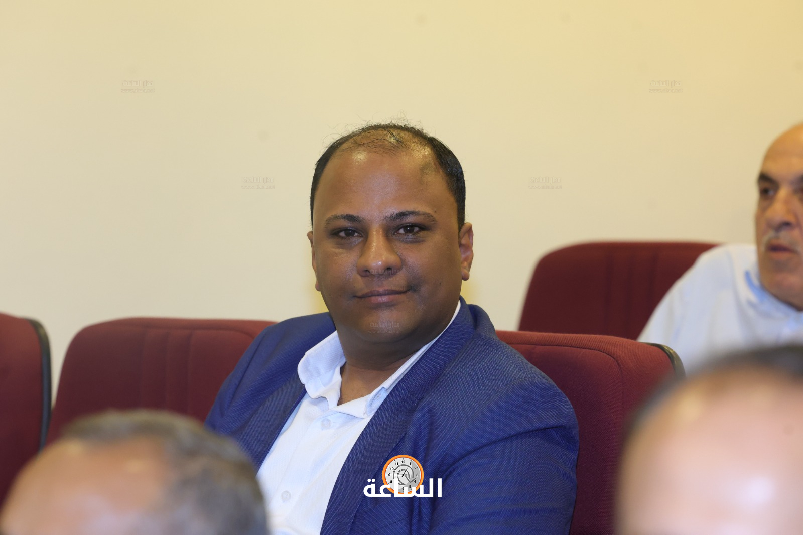 Madar Al-Saa Images 0.47705163615984747