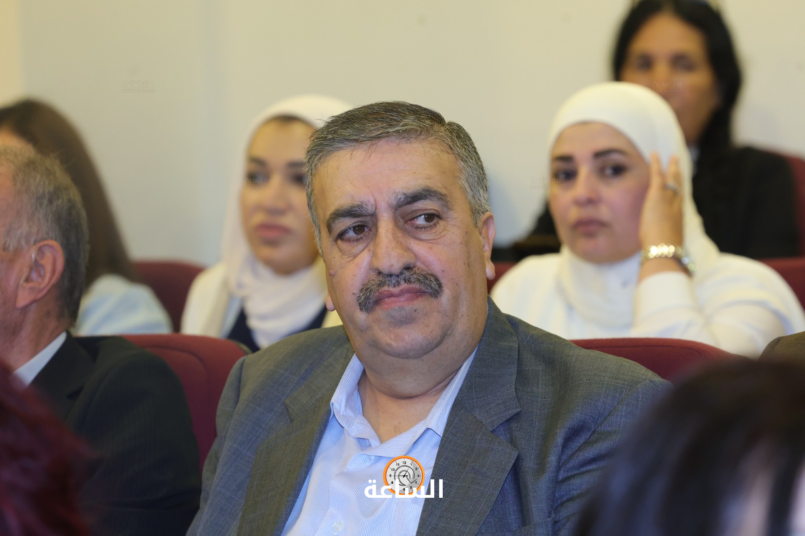 Madar Al-Saa Images 0.5138321113423349