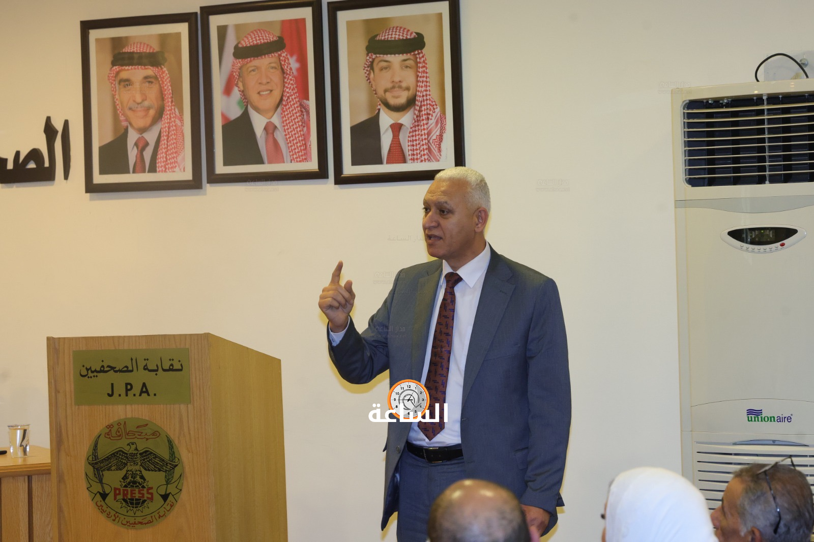 Madar Al-Saa Images 0.20750458582323428