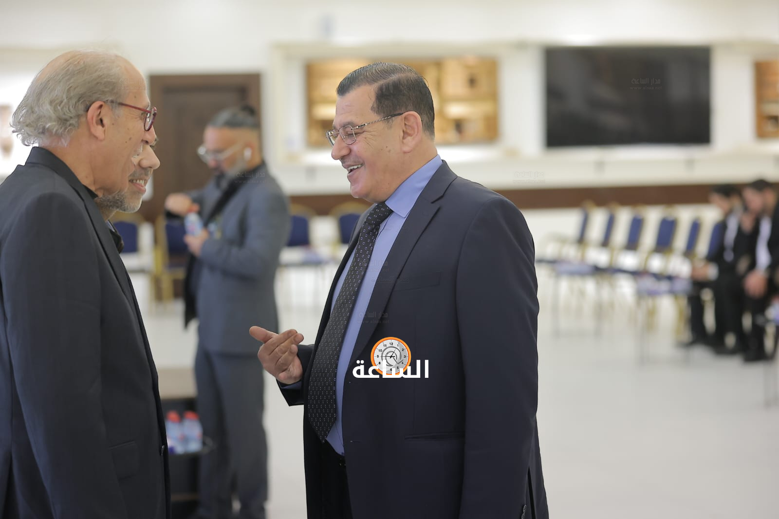Madar Al-Saa Images 0.4367371339429901
