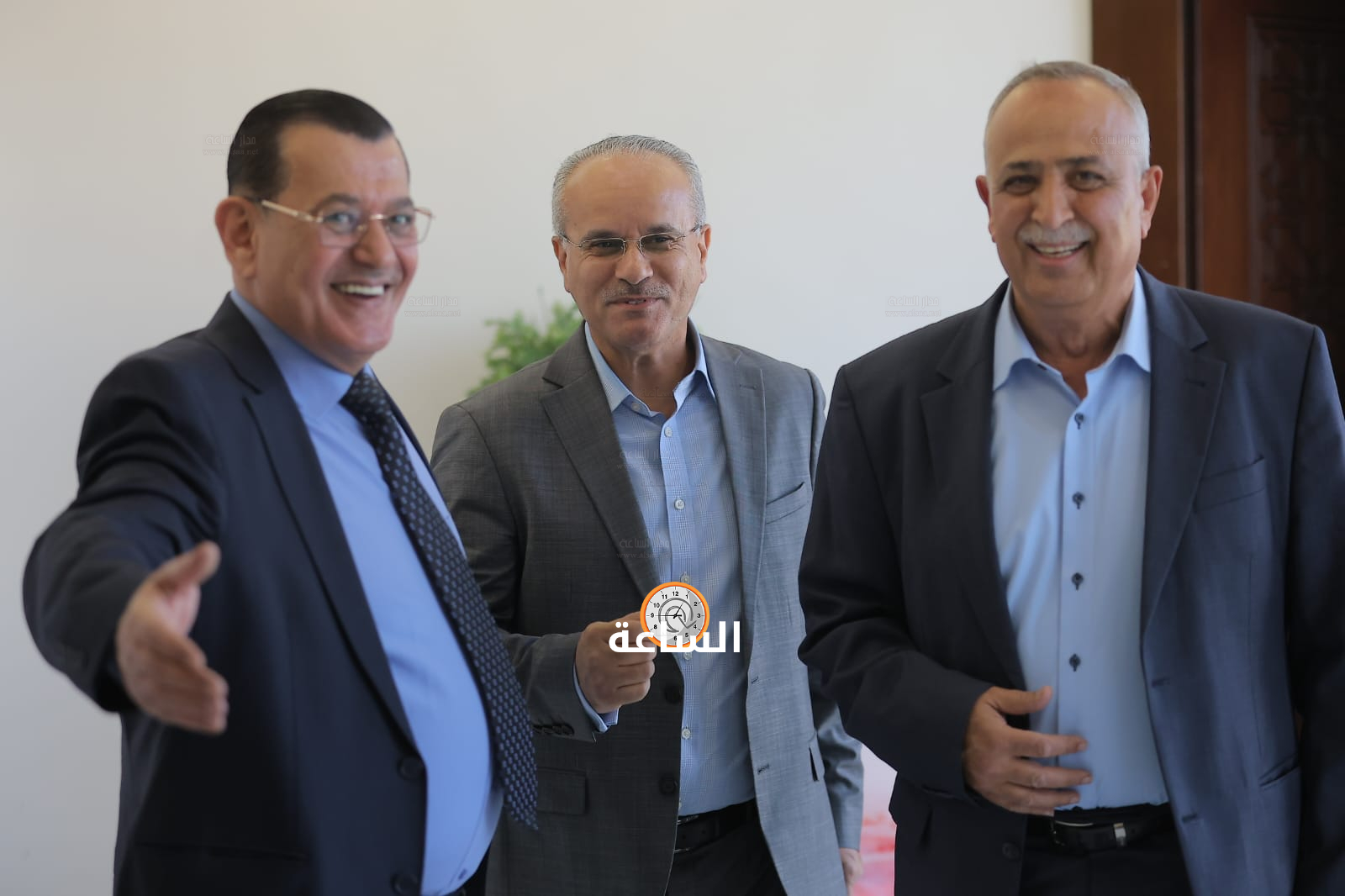 Madar Al-Saa Images 0.3584583945921208