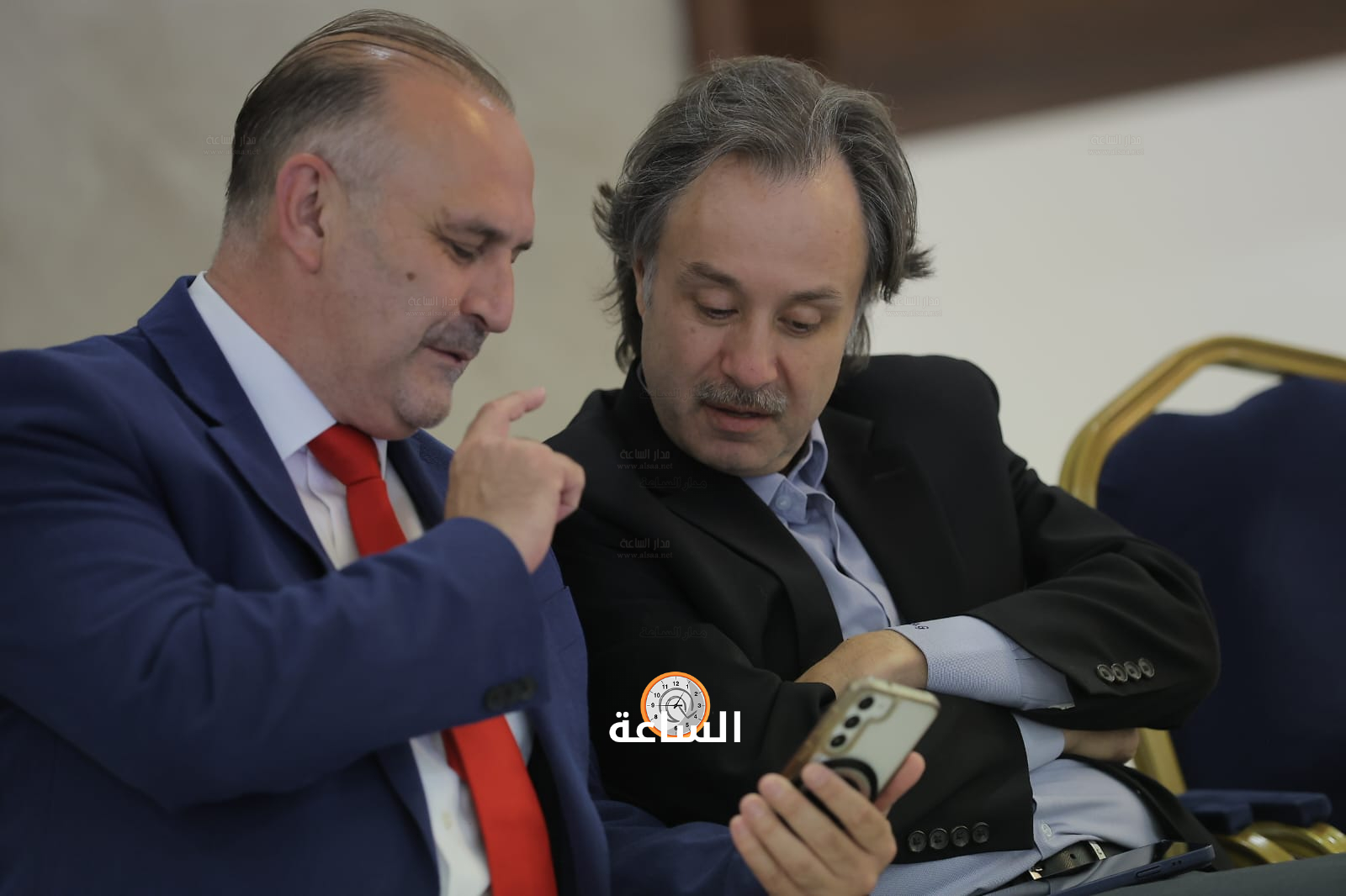 Madar Al-Saa Images 0.41670982382489075
