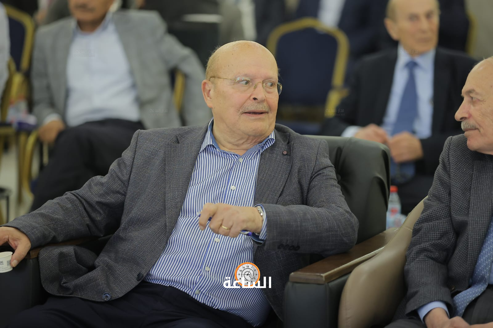 Madar Al-Saa Images 0.8375167947390291