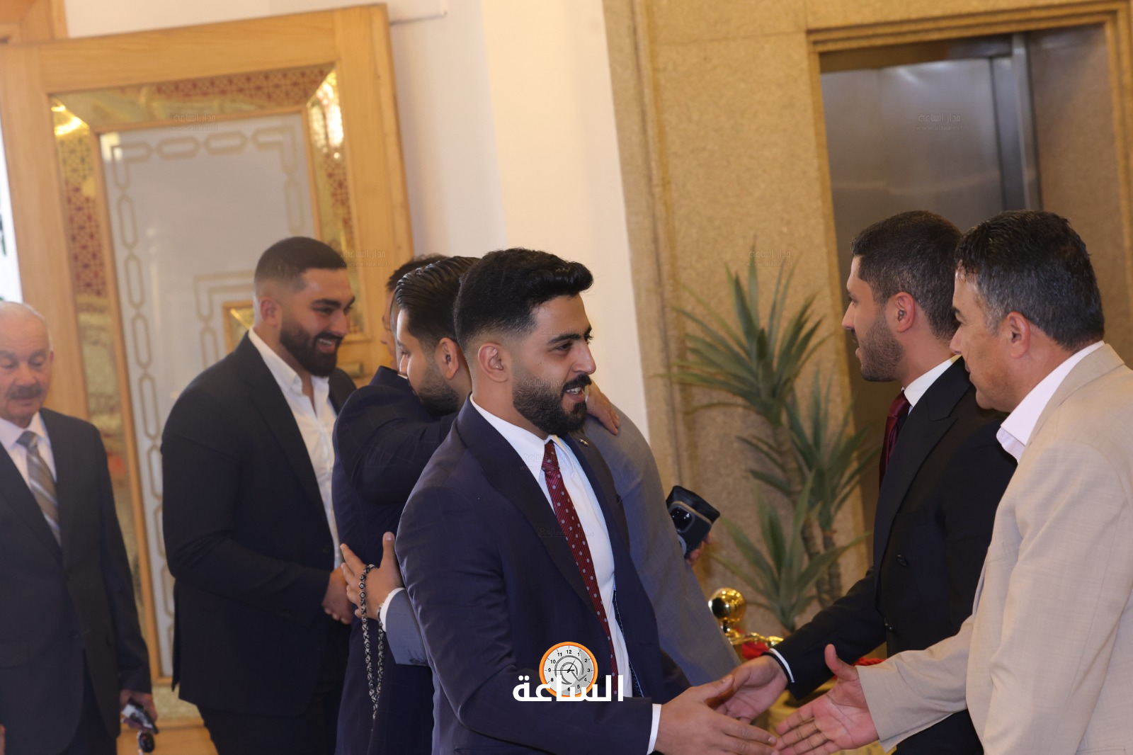 Madar Al-Saa Images 0.5209036221004942