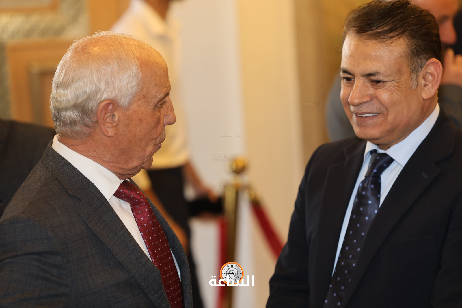 Madar Al-Saa Images 0.48534215317263063