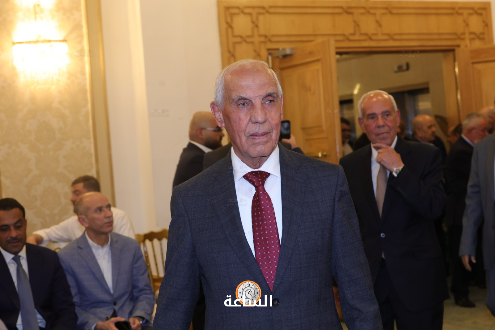 Madar Al-Saa Images 0.4583248351401571
