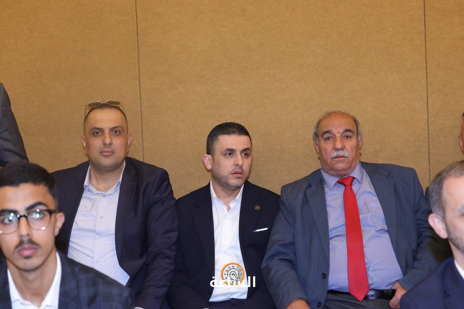 Madar Al-Saa Images 0.04215625562368941