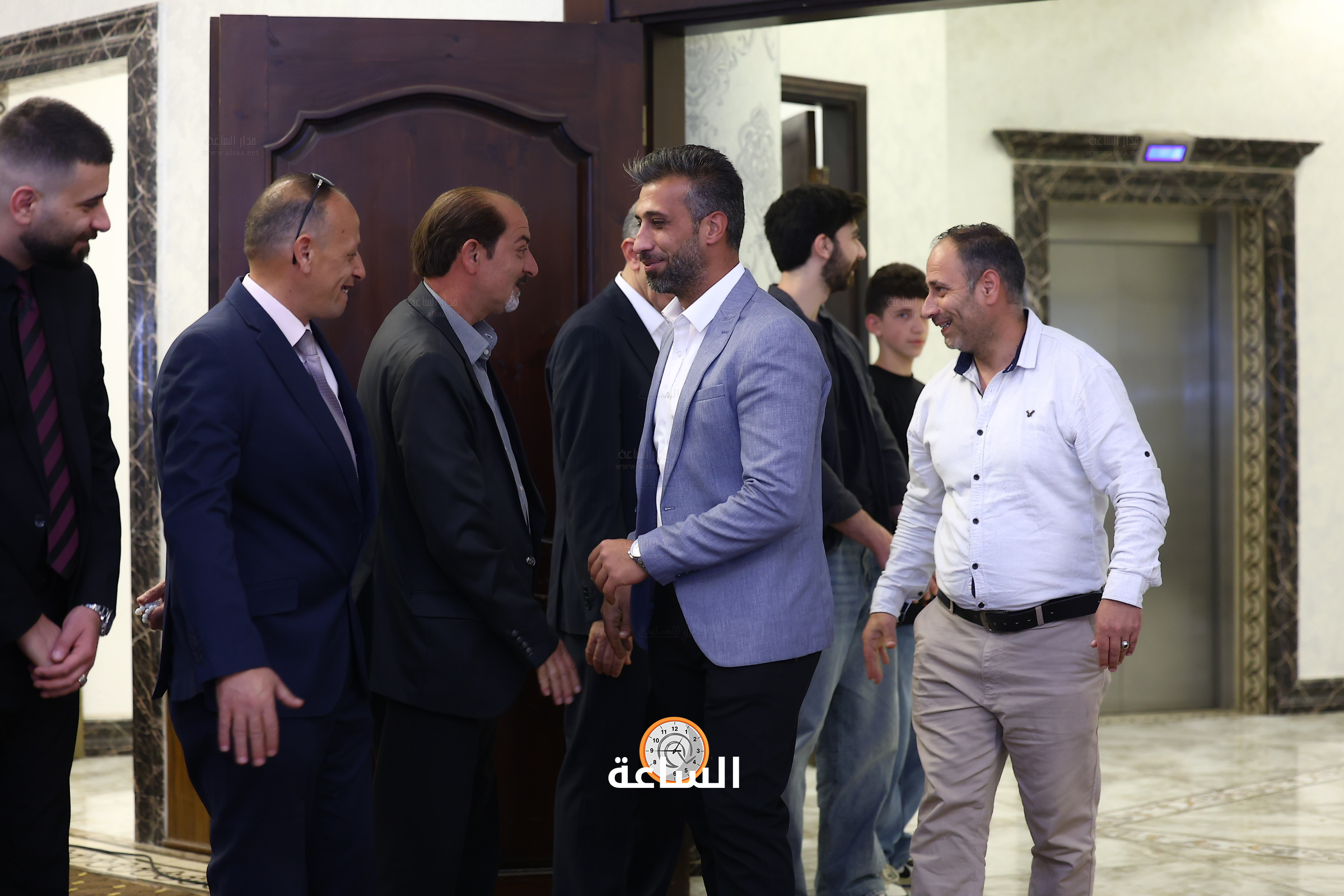Madar Al-Saa Images 0.4448277054907406