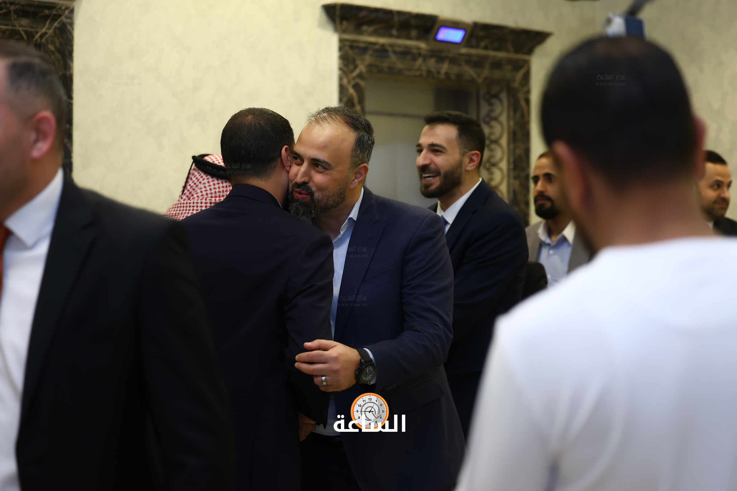Madar Al-Saa Images 0.18523768576795108