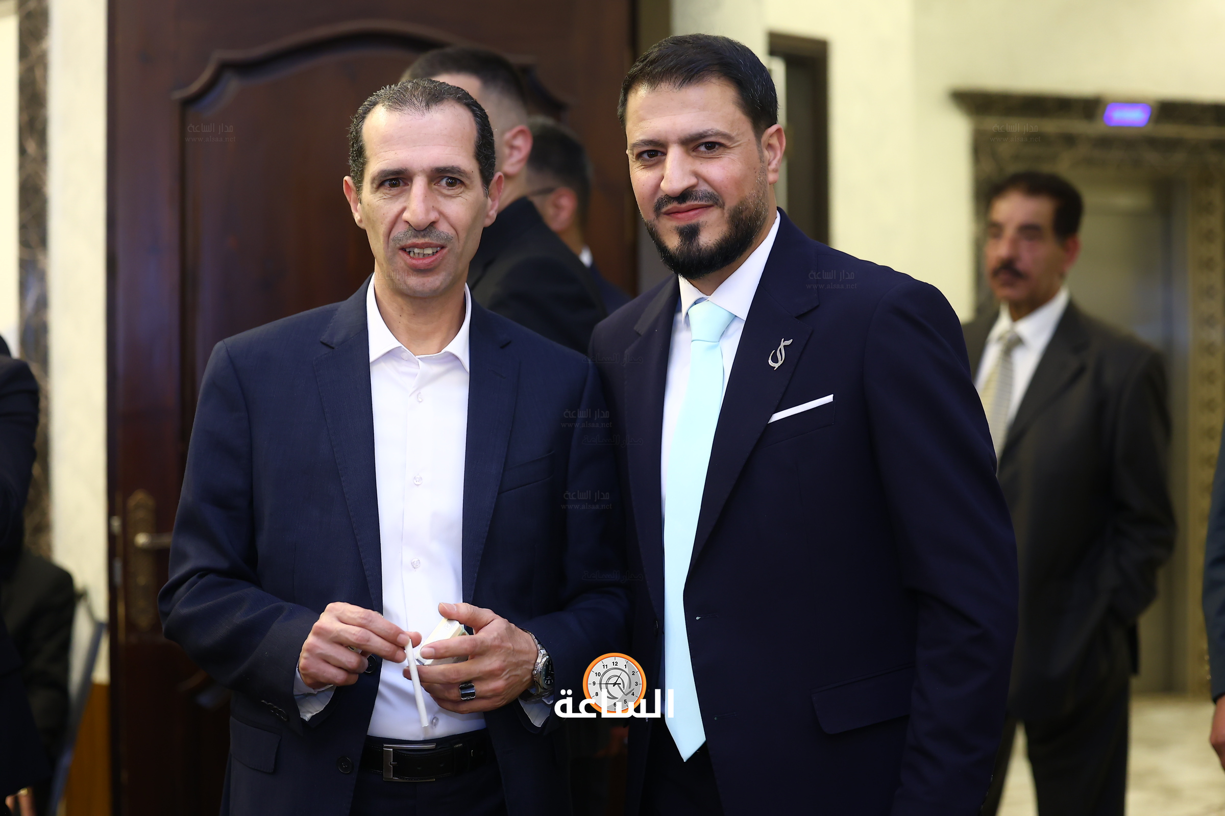 Madar Al-Saa Images 0.6965974378553156