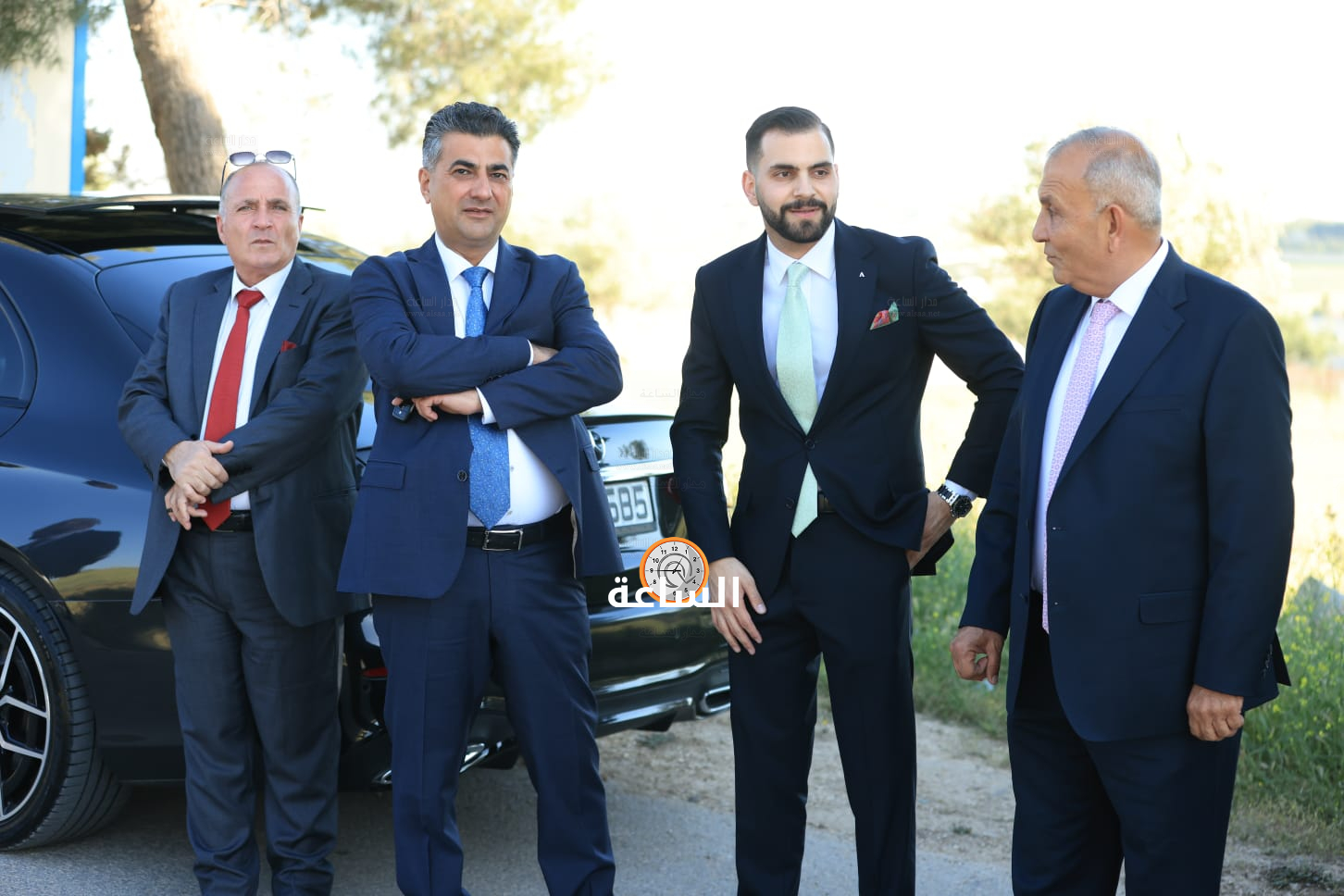 Madar Al-Saa Images 0.9806351556397104