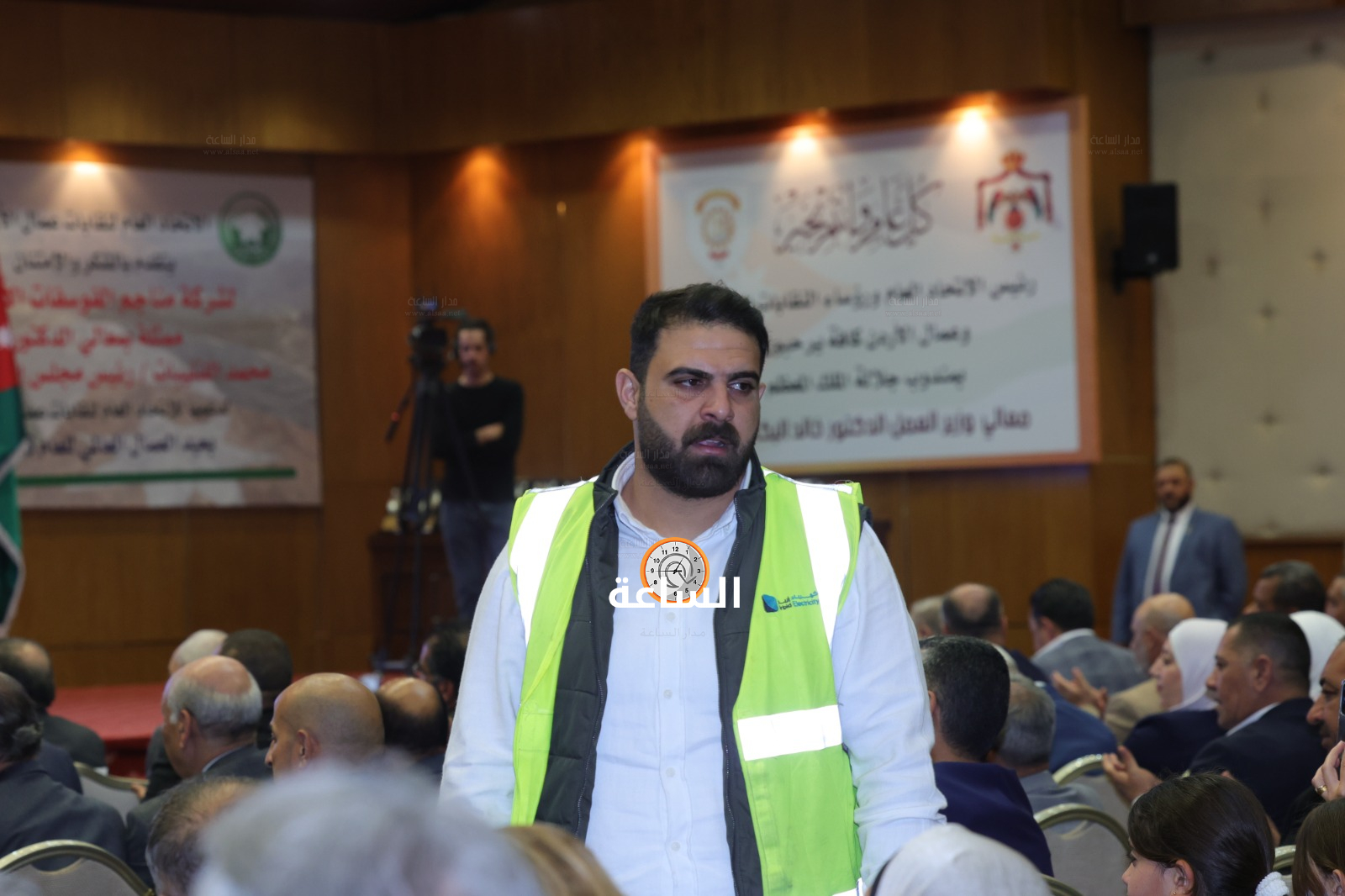 Madar Al-Saa Images 0.9999926879355913