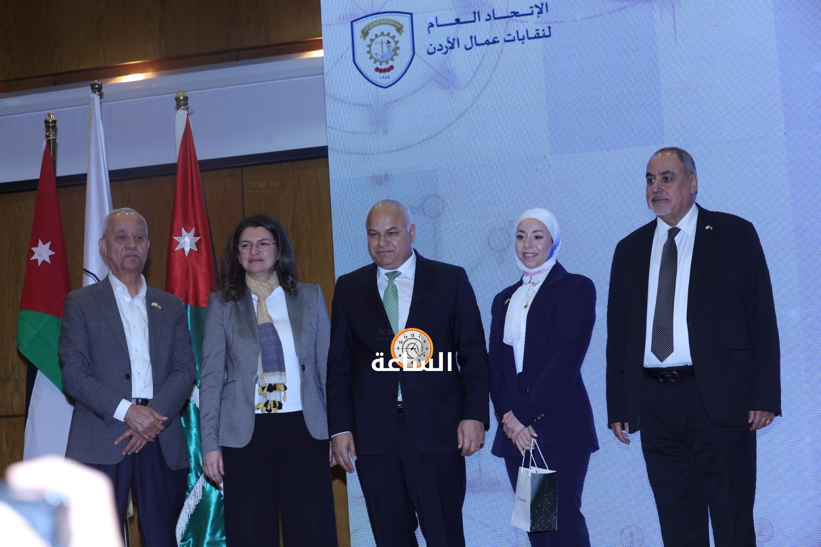 Madar Al-Saa Images 0.7650311125151147
